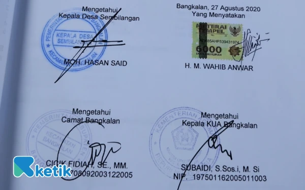 Foto Surat pernyataan wakaf yang ditanda tangaini oleh pihak terkait (Foto.Ismail HS/Ketik)