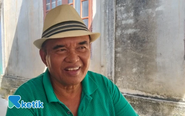 Foto Ketua Apkasindo Abdya, Muazam saat memberikan keterangan kepada awak media di Blangpidie, Rabu, 23 Juli 2025. (Foto: T. Rahmat/Ketik)