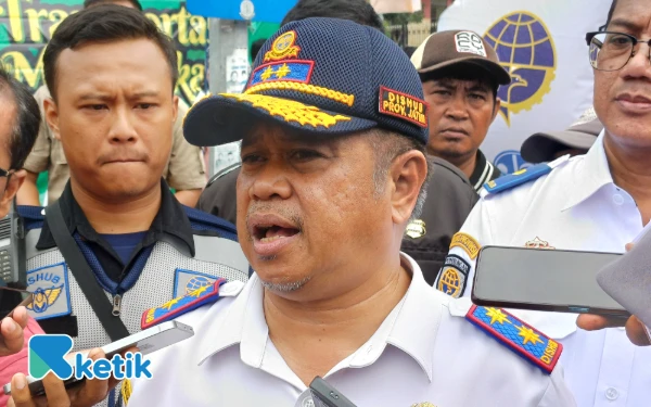 Foto Kepala Dinas Perhubungan Jawa Timur, Nyono saat diwawancara, Sabtu, 29 Maret 2025. (Foto: Khaesar/Ketik)