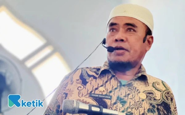 Foto Soadri saat mengisi Tausiyah di salah satu masjid di Halmahera Selatan (Foto: Mursal/Ketik)