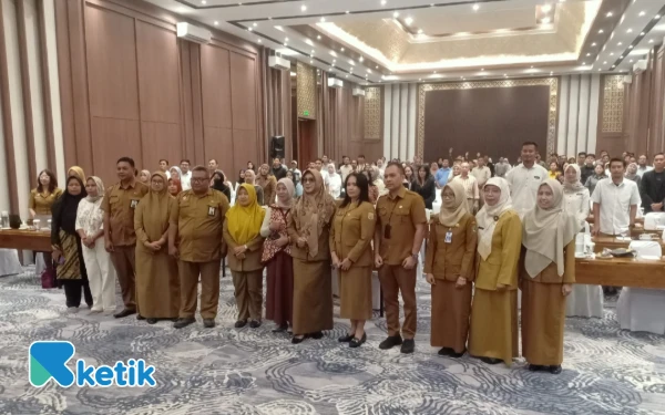 Foto Para pemateri dan peserta dalam Rakor Penyaluran BLT DBHCHT Dinsos Kabupaten Malang (Foto; Binar Gumilang/Ketik)