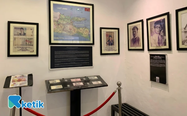 Foto Ruangan sejarah W.R. Soepratman terlihat kosong dan sunyi tidak ada pengunjung (Foto: Rina/Ketik)