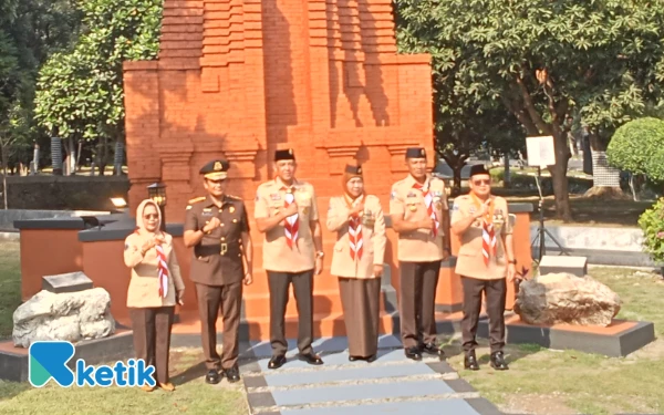 Foto Gubernur Khofifah dan Forkopimda Jatim meresmikan Candi Ujung Galuh di Komplek Koarmada II di Surabaya (Foto: Martudji / Ketik)