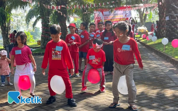 Foto Gemasnya anak-anak di RT 6 RW 5 Perumahan De Cassablanca Cemorokandang mengikuti lomba Agustusan. (Foto: Lutfia/Ketik)