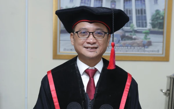 Foto ‎Sekjen DPP PKB Hasanuddin Wahid melaksanakan Sidang Promosi Terbuka sekaligus Ujian Terbuka Disertasi Universitas Pertahanan RI pada 4 September 2025. (Foto: Dok. Hasanudin)

‎
