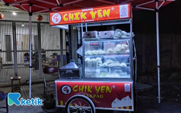 Foto Bakpao Chik Yen cabang Wisma Lidah Kulon  (Foto : Nayla)