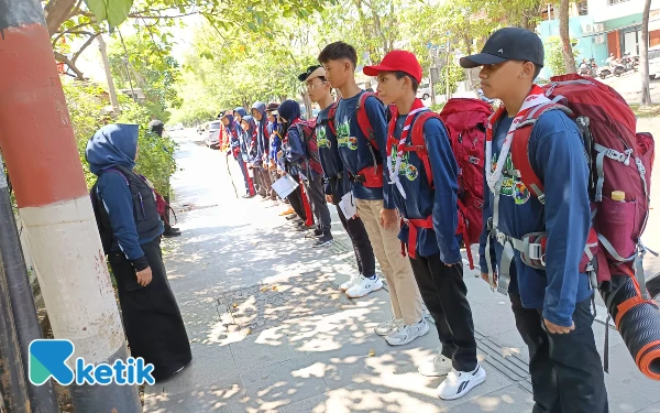 Foto Sebelum berangkat semua peserta dibekali dengan berbagai ilmu ketrampilan kepramukaan, kepemimpinan dan tim work.  (foto: Syarofah for ketik)