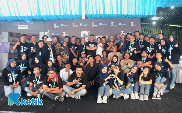 Foto Tim Ketik.com bersama seluruh biro Ketik.com se-Indonesia di Graha Ketik, Kota Malang, 9 September 2025. (Foto: Dok. Ketik)