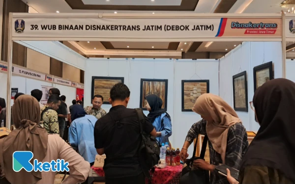Foto WUB Binaan Disnakertrans, salah satu booth perusahaan bagi penyandang disabilitas yang berada di Job Fair Jatim 2025 (Foto: Adiybah Fawziyyah/Ketik)