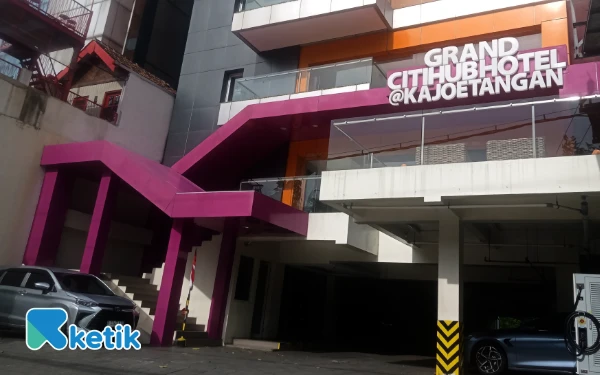 Foto Pemandangan Grand Citihub Hotel @Kajoetangan dari depan. (Foto: Aliyah/Ketik)