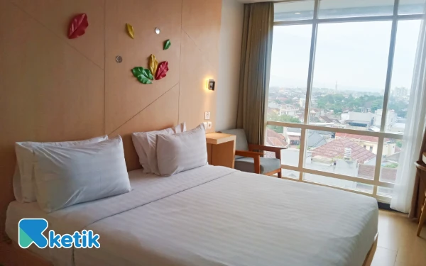 Foto View tipe kamar MV Superior 18 di Ascent Hotel & Cafe. (Foto: Aliyah/Ketik)