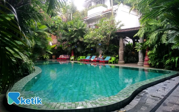 Foto View kolam renang Hotel Tugu Malang. (Foto: Aliyah/Ketik)