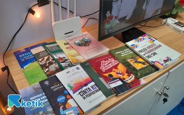 Foto Buku buku hasil karya Dinas Pendidikan Wilayah Bojonegoro (Foto: Dannisa/Ketik)