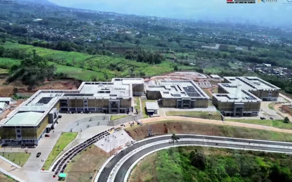 Foto Tampak dari atas kompleks bangunan UIN Malang kampus tiga (Humas UIN Malang)