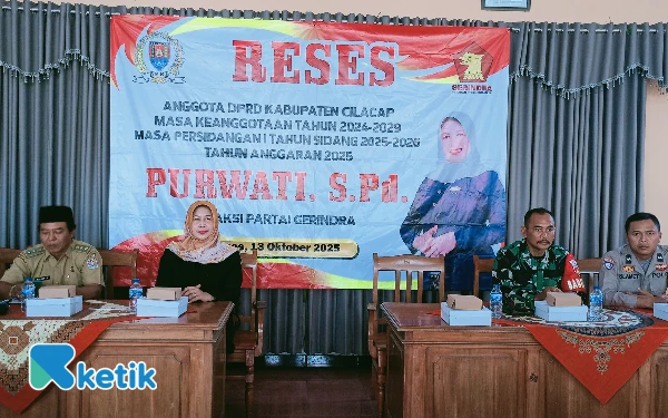 Foto Anggota DPRD Cilacap, bersama Forkopimcam, dan Kepala Desa bersinergi menjaga kondusifitas dan mengawal program-program pemerintah. (Foto: Nani Eko/ Ketik)