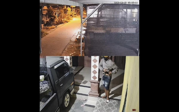 Foto pelaku saat akan mencuri mobil pik up di kecamatan pungging kabupaten mojokerto (foto : capture rekaman cctv/ ketik.com)