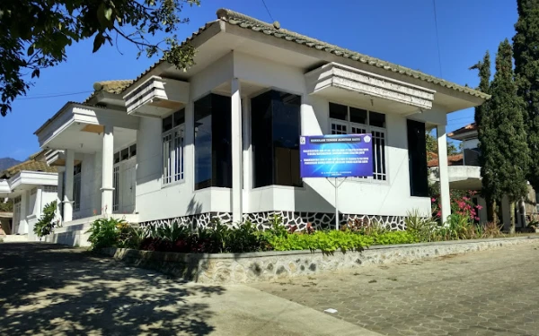 Foto Gedung Sekolah Tinggi Al Kitab Batu. (Foto: STAB)