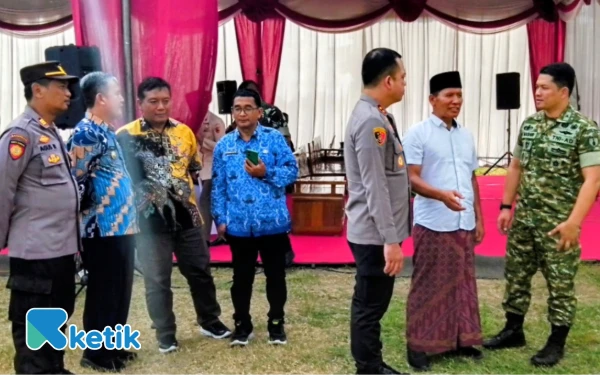 Foto Wakil Bupati Tulungagung H. Ahmad Baharudin,  saat menghadiri acara Virtual Ground Breaking. (Foto : Sugeng/ketik.com)