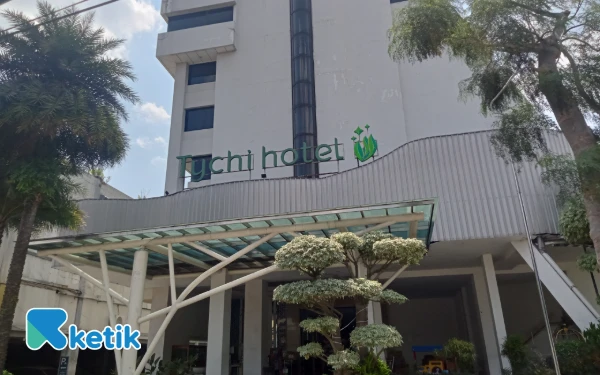 Foto View Tychi Hotel Malang dari depan. (Foto: Aliyah/Ketik)