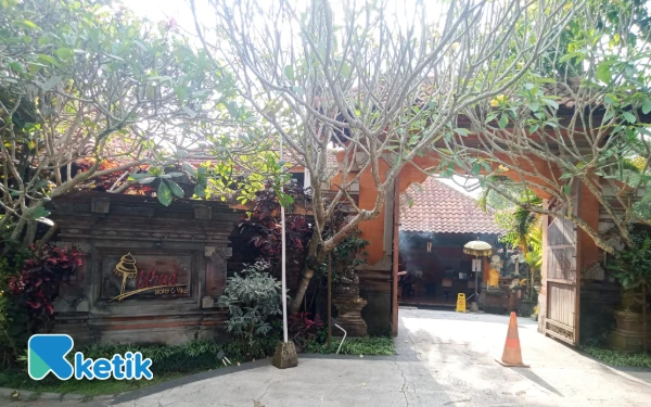Foto Keasrian Ubud & Hotel Cottages Malang dari depan. (Foto: Aliyah/Ketik)