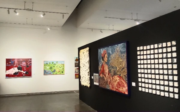 Foto Beberapa Karya Seni Finalis Art Prize FINNA Art of The Year yang dipamerkan di Gallery Orasis Art Space (Dok.Adinda Trisaeni Nur Sabrina)