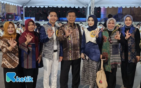 Foto Duta Genre Kab Bandung Azhar Nuryanti jadi juara umum Duta GenRe Indonesia 2025 pada Grand Final Apresiasi Duta dan Jambore Adujaknas Genre 2025, di Kota Pangkalpinang Provinsi Kep Babel, Kamis (24/10/25) malam.