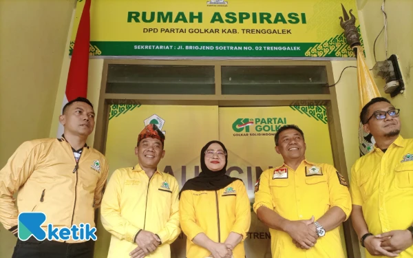 Foto Lima Anggota DPRD Kabupaten Trenggalek dari Golkar (foto: Agus Riyanto/ketik)