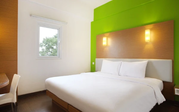 Foto View kamar tipe Smart Room Queen di Amaris Hotel Malang. (Foto: Dok. Amaris Hotel Malang)