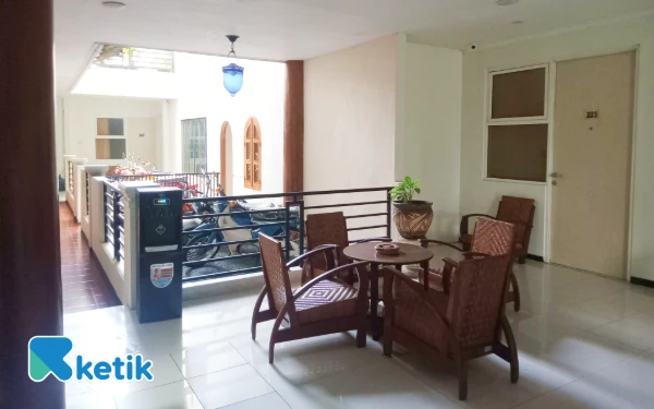 Foto View koridor yang rapi di Hotel Helios Malang. (Foto: Aliyah/Ketik.com)