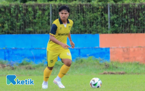 Foto Afdal Nasrun Pencetak Gol Semata Wayang Kesebelasan Desa Mandaong (Foto: Mursal/Ketik.com)