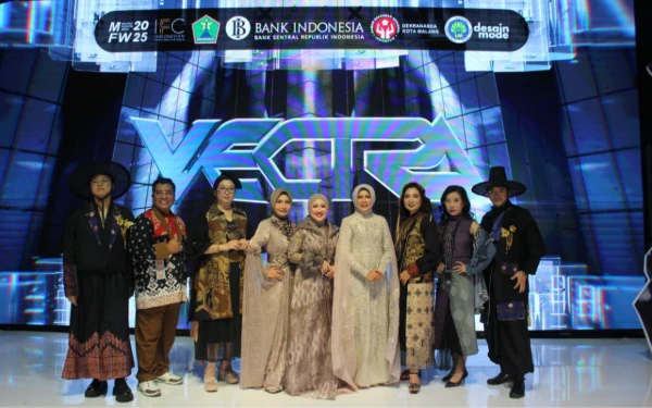 Foto Malang Fashion Week 2025 menjadi ajang pamer karya para desainer lokal Kota Malang. (Foto: BI Malang)