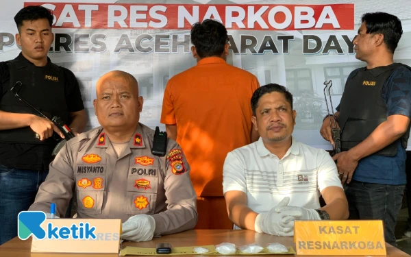 Foto Pelaksanaan konferensi pers di Mapolres Abdya, Jumat, 7 November 2025. (Foto: T. Rahmat/Ketik)