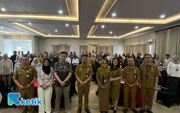 Foto DLH Kota Malang melakukan sosialisasi terkait Amdalnet. (Foto: Lutfia/Ketik.com)
