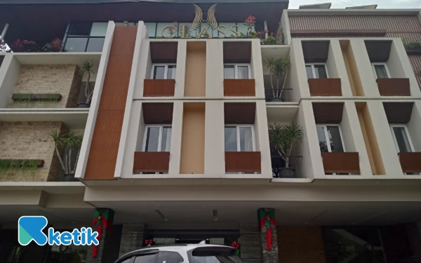 Foto View Class Premium Guest House tampak depan. (Foto: Aliyah/Ketik.com)