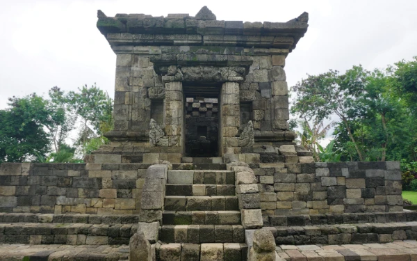 Foto Candi Badut yang merupakan peninggalan Kerajaan Kanjuruhan. (Foto: Wikipedia)