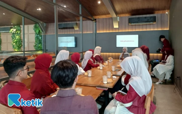Foto Acara “A Space to Grow: First Community Business Meet Up by EitherYou” se-Malang Raya yang digagas Mahasiswa UIN Malang, Maulidya Marta Zalsabila dalam pada Minggu (30/11/25). (Foto: Dok. Narasumber for Ketik.com)