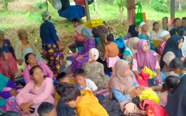 Foto Warga yang ada di pengungsian