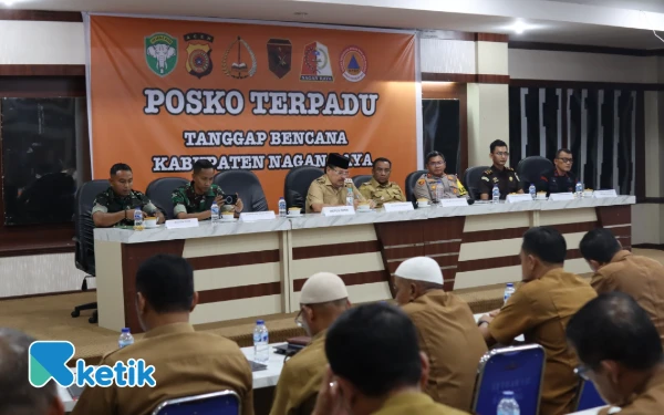 Foto Pelaksanaan Rakor Tanggap Darurat Bencana Hidrometeorologi di Aula Kantor Bupati, Suka Makmue, Nagan Raya, Senin, 8 Desember 2025. (Foto: T. Rahmat/Ketik)
