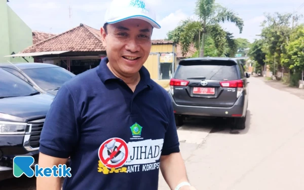 Foto Kepala Inspektorat Kabupaten Sidoarjo Andjar Surjadianto melakukan berbagai kegiatan antikorupsi di kalangan pelajar, anak-anak muda, kepala desa, dan sebagainya. (Foto: Fathur Roziq/Ketik.com)