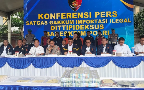 Foto Satgas Gakkum Importasi Ilegal bekerjasama dengan Polda Bali berhasil mengungkap tindak pidana pencucian uang dengan perdagangan impor barang (Polda Bali)