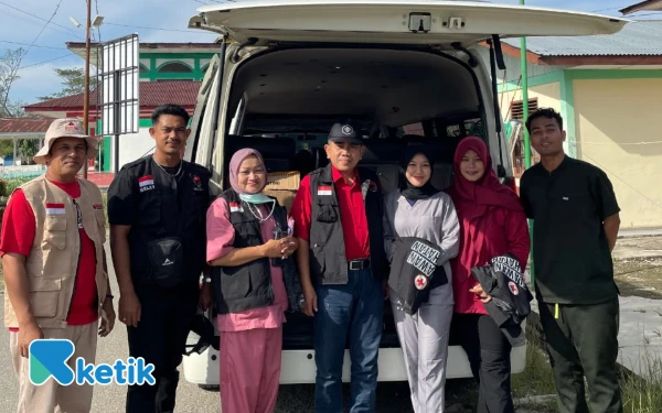 Foto Tim kesehatan PDI Perjuangan di Aceh Tamiang. (Foto: HM/Ketik)