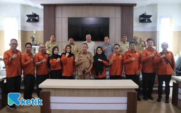 Foto Jajaran pemerintah Kabupaten Pinrang dan Pemrintah Sulawesi Selatan Dan APDESI Pinrang ( Foto : Arul )