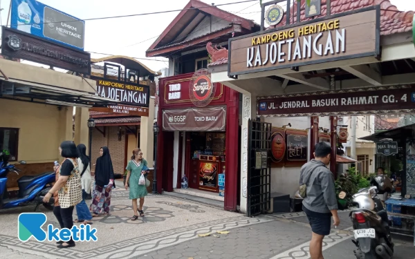 Foto Gang Kampung Heritage Kayutangan tampak depan. (Foto: Aliyah/Ketik.com)