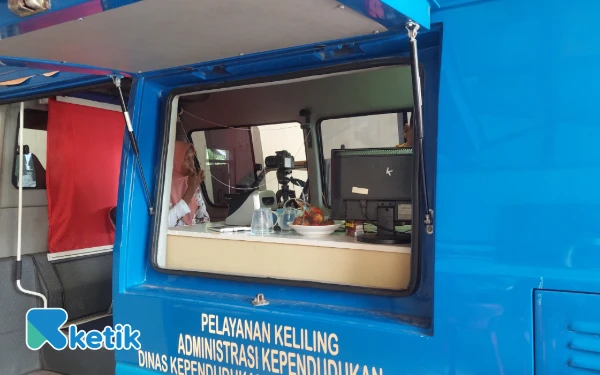 Foto Pelayanan Keliling Administrasi Kependudukan di Desa Tamberu Timur (Foto: Mat Jusi/Ketik.com)