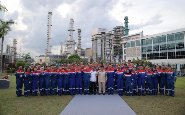Foto Momen foto bersama Presiden Prabowo peresmian Infrastruktur Energi Terintegrasi Pertamina RDMP Balikpapan (Foto: FSPPB)