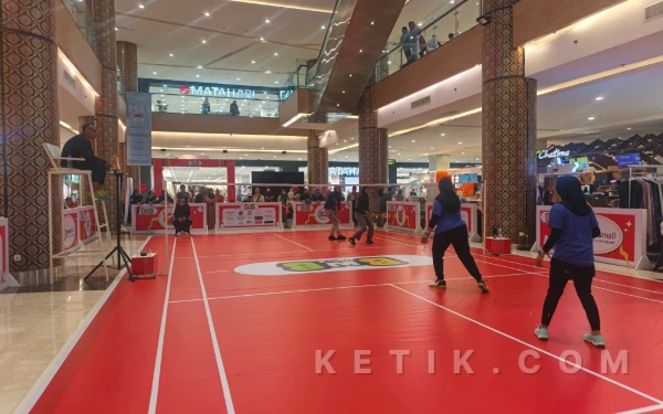 Foto Keseruan Badminton With Bestie Vol. 2 di Gressmall Gresik (Foto: Daniel Andayawan/Ketik.com)