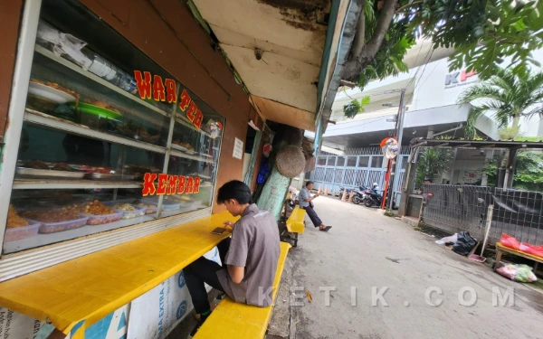 Foto Warteg Kembar yang berada di kawasan Rumah Tahanan Komisi Pemberantasan Korupsi, Jakarta. (Foto: Aliyah/Ketik.com)