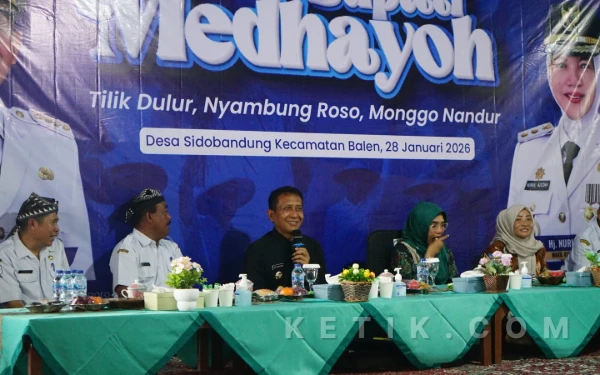 Foto Bupati Bojonegoro H. Setyo Wahono,  saat sambang desa Sidobandung (Foto Hms pemkab)