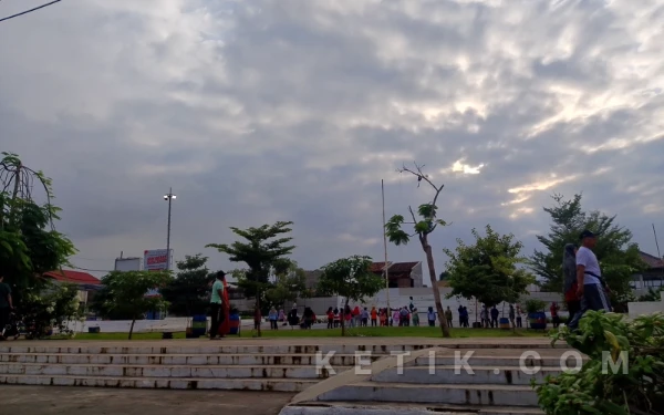 Foto Masyarakat melakukan aktivitas senam dan jogging pagi ini, Sabtu 31 Januari 2026.
