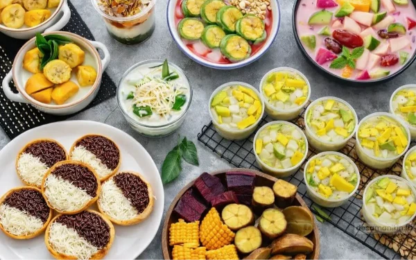 Foto Foto kumpulan takjil (Foto : desamanikin.id)